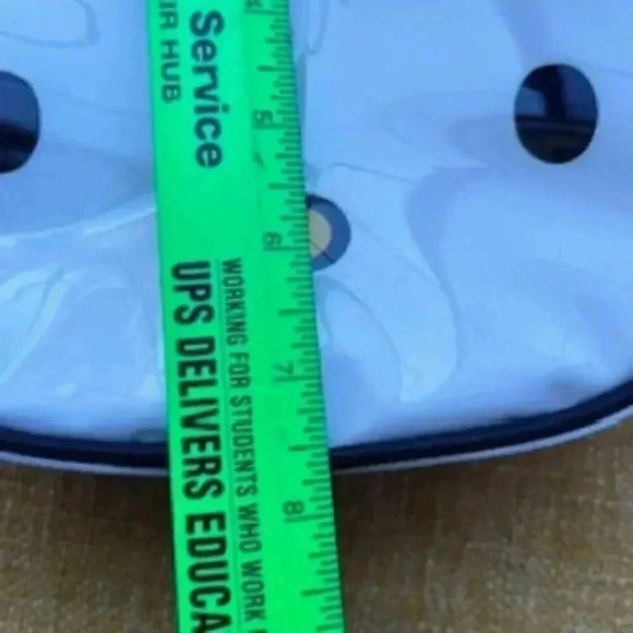 NEW Sanrio Hello Kitty Full Zip Around Lunchbox NWOT - Picture 10 of 11